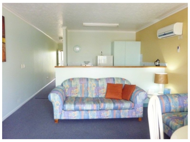 26-465 Esplanade, Torquay QLD 4655