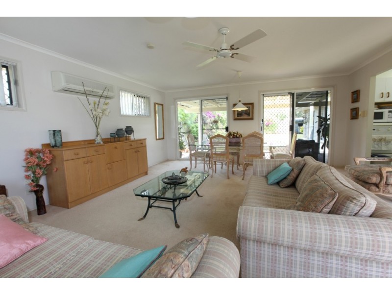 12 Lido Parade, Urangan QLD 4655