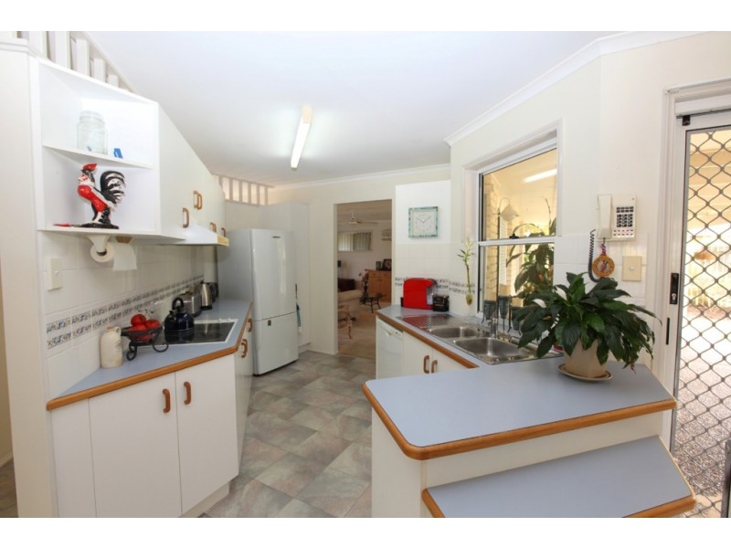 12 Lido Parade, Urangan QLD 4655