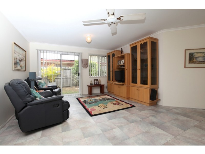 12 Lido Parade, Urangan QLD 4655