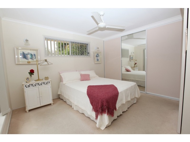 12 Lido Parade, Urangan QLD 4655