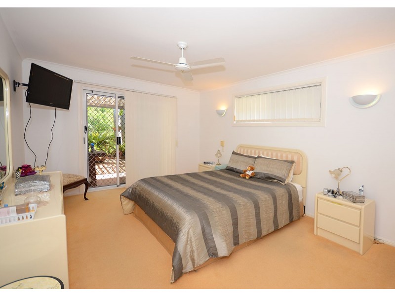 25 Lido Parade, Urangan QLD 4655