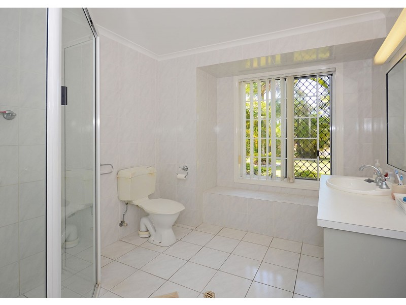25 Lido Parade, Urangan QLD 4655