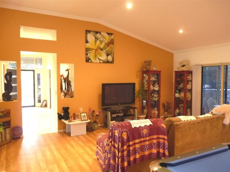 16 Tree viewRd, Toogoom QLD 4655