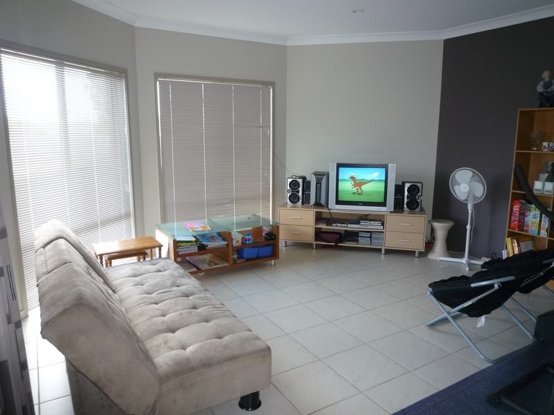 34 Sandalwood Drive, Wondunna QLD 4655