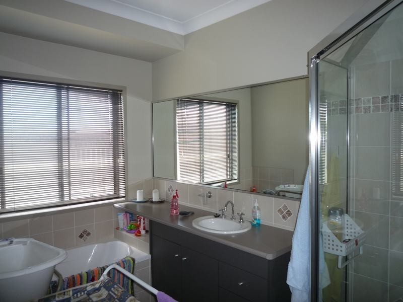 34 Sandalwood Drive, Wondunna QLD 4655