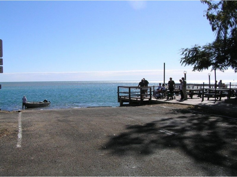 5 Seaway Parade, Toogoom QLD 4655