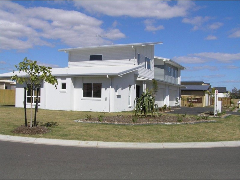 5 Seaway Parade, Toogoom QLD 4655