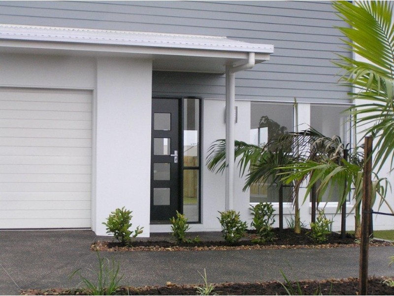 5 Seaway Parade, Toogoom QLD 4655