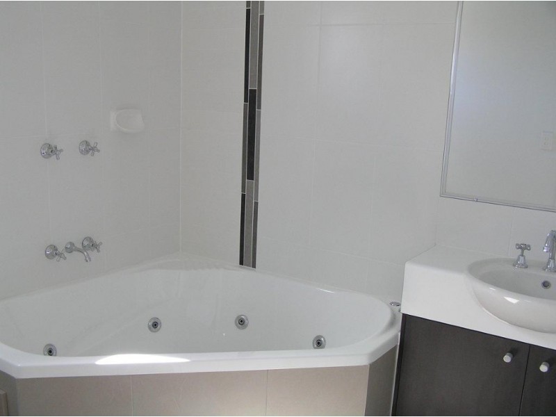 5 Seaway Parade, Toogoom QLD 4655