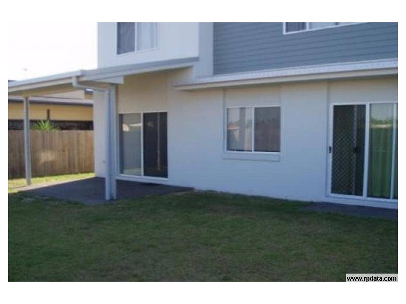 5 Seaway Parade, Toogoom QLD 4655