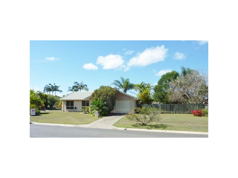 3 Vicki Pde, Torquay QLD 4655