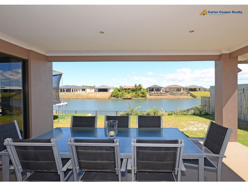 36 Earl St Vincent Cct, Eli Waters QLD 4655