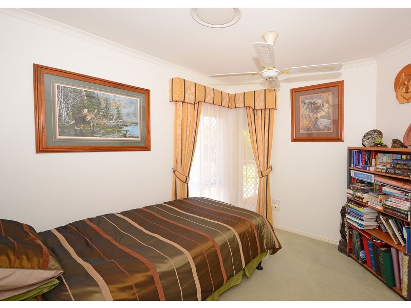 16 Banks Court, Torquay QLD 4655