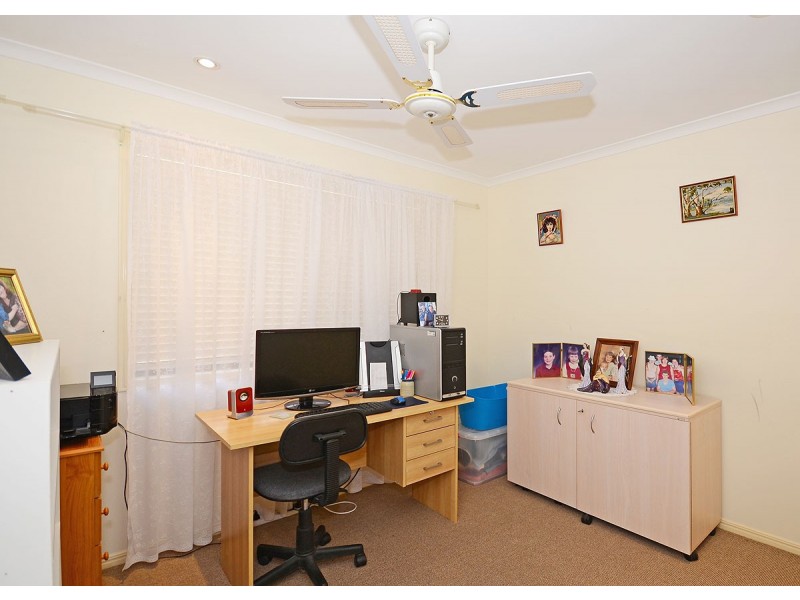 48 William Street, Urangan QLD 4655