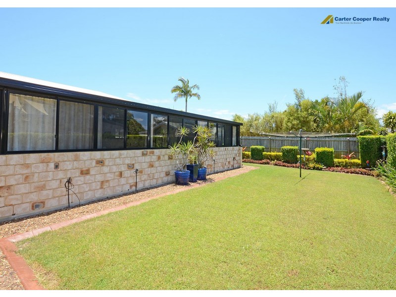 48 William Street, Urangan QLD 4655