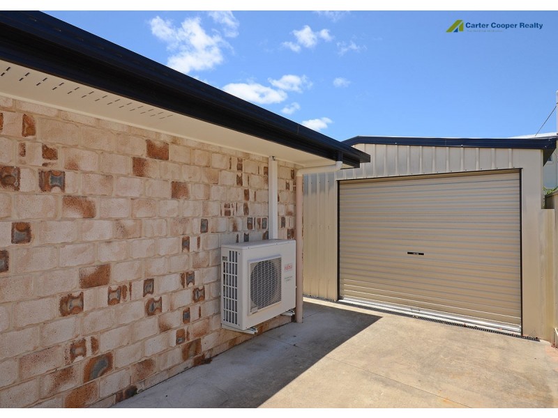 48 William Street, Urangan QLD 4655