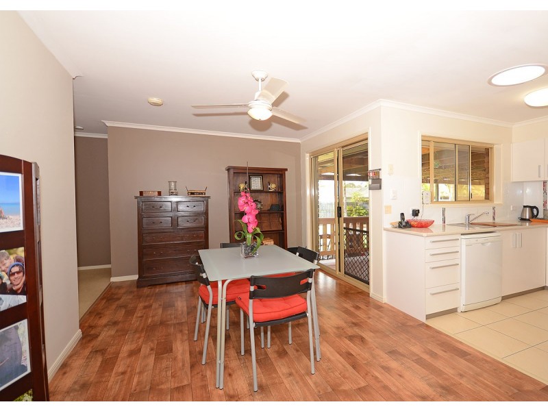 150 Hammond Street, Urangan QLD 4655