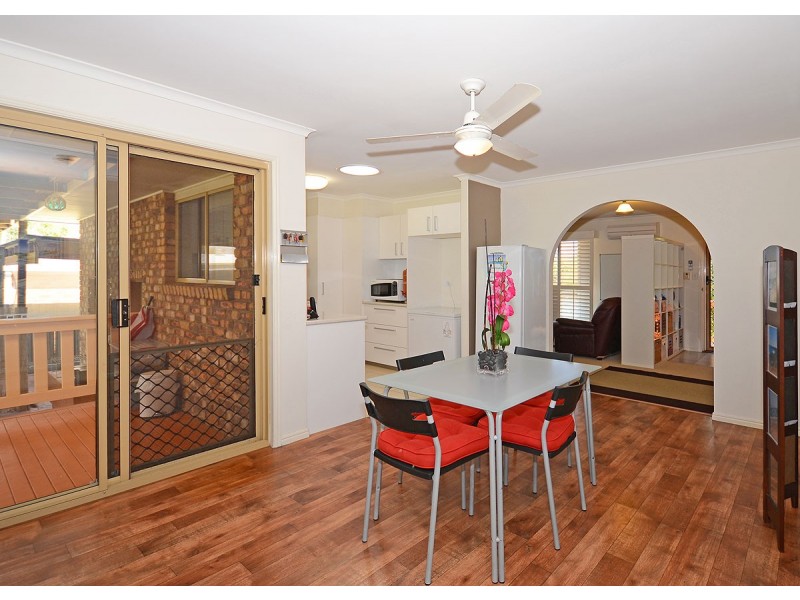 150 Hammond Street, Urangan QLD 4655
