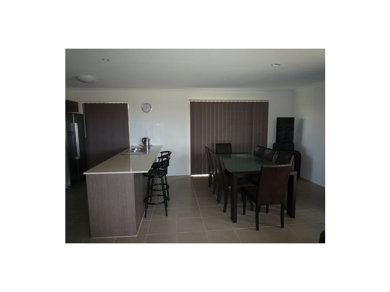 3 Mawson Court, Urraween QLD 4655