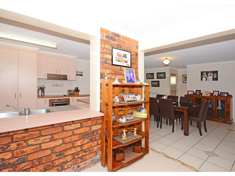 4 Forest Close, Kawungan QLD 4655