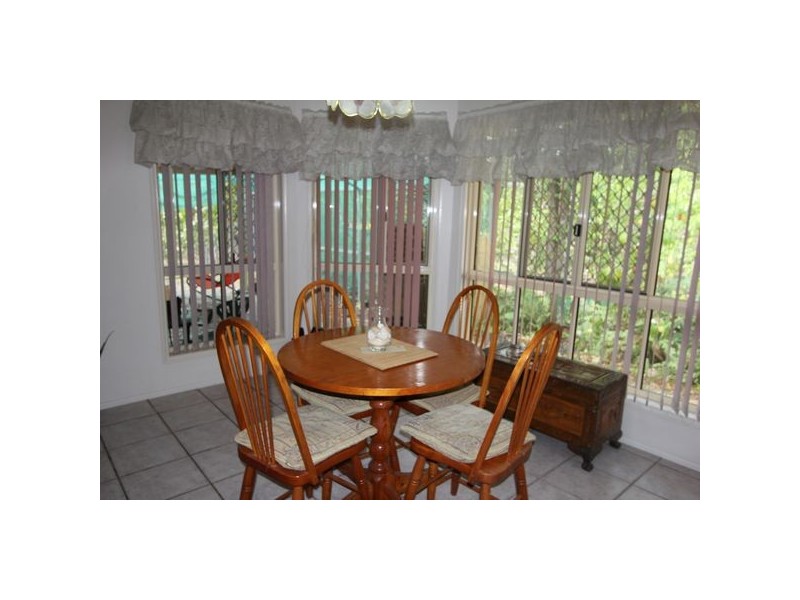 657 Charlton Esplanade, Urangan QLD 4655