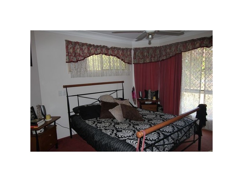 657 Charlton Esplanade, Urangan QLD 4655