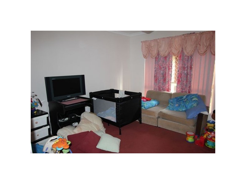 657 Charlton Esplanade, Urangan QLD 4655