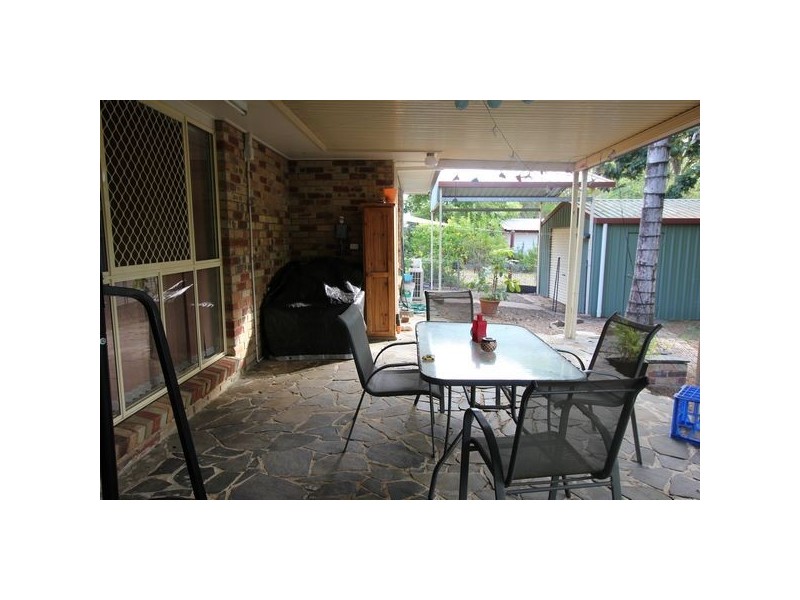 657 Charlton Esplanade, Urangan QLD 4655