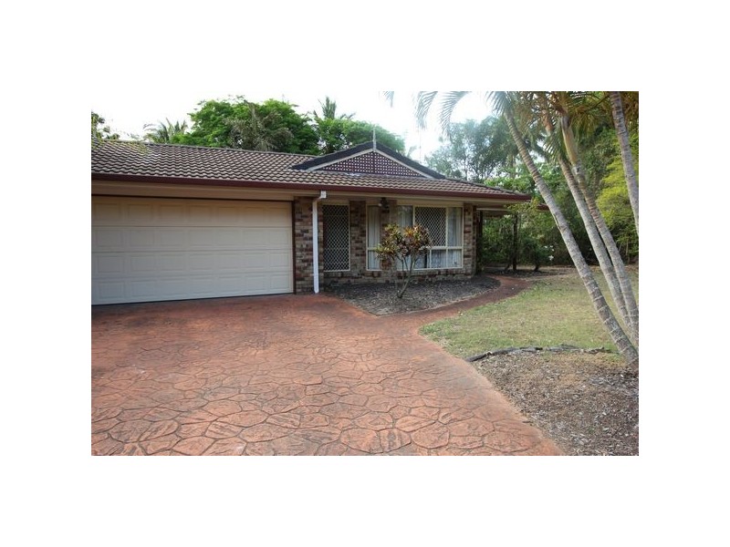 657 Charlton Esplanade, Urangan QLD 4655