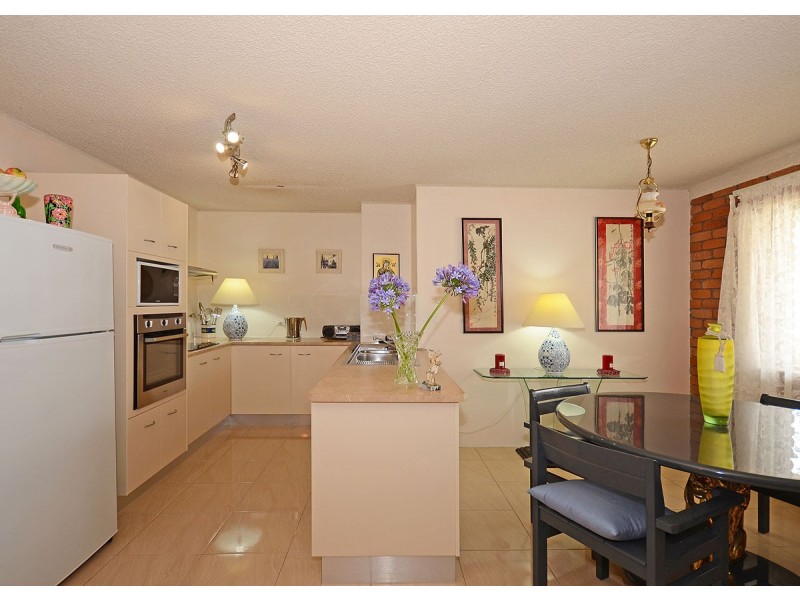 3/6 Ann Street, Torquay QLD 4655