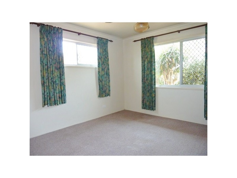 32 Hayworth St, Point Vernon QLD 4655