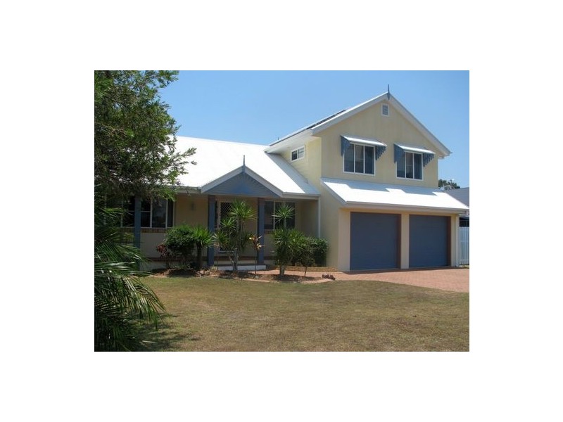 7 Oriole Court, Eli Waters QLD 4655