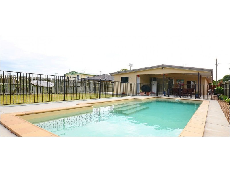 18 Martin Street, Pialba QLD 4655