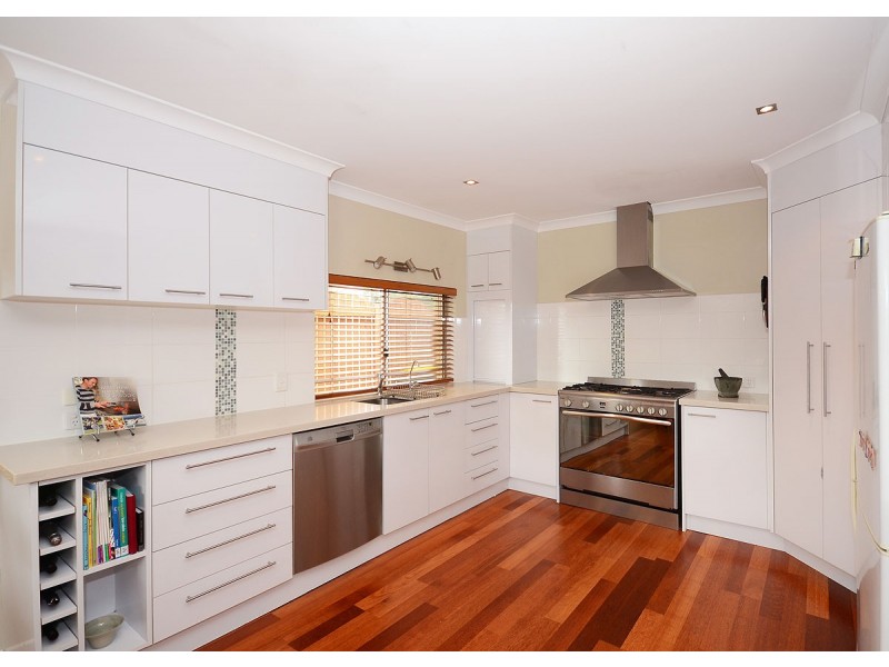 18 Martin Street, Pialba QLD 4655