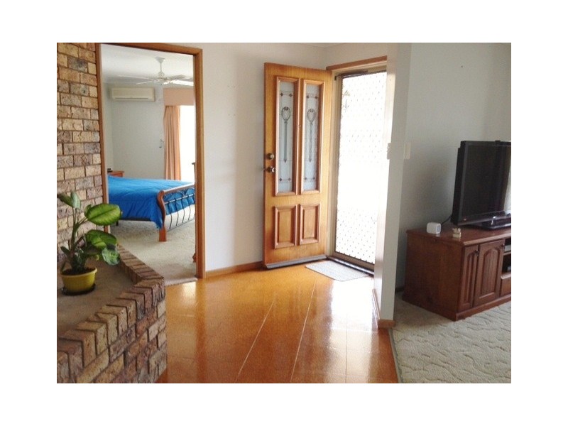 50 Urangan Street, Torquay QLD 4655