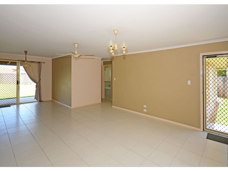 12 Oriole Court, Eli Waters QLD 4655