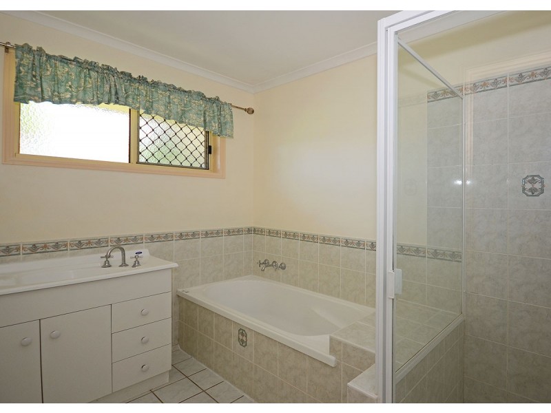 12 Oriole Court, Eli Waters QLD 4655