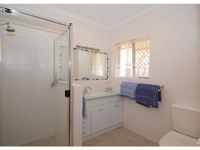10 Palera Court, Point Vernon QLD 4655
