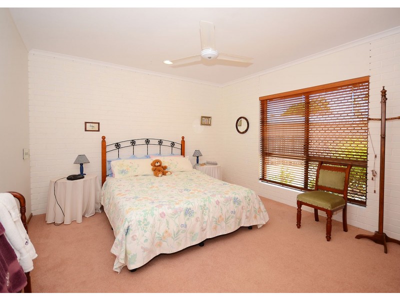 10 Palera Court, Point Vernon QLD 4655