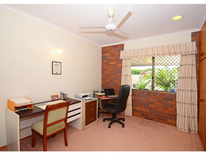 10 Palera Court, Point Vernon QLD 4655