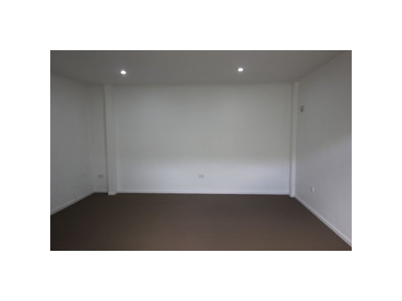 9 Whimbrel Grove, Eli Waters QLD 4655