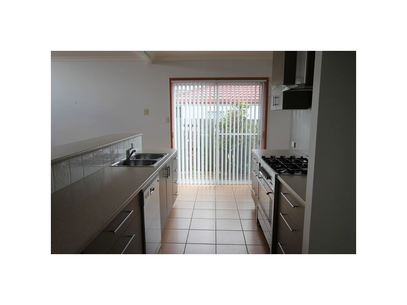 9 Whimbrel Grove, Eli Waters QLD 4655