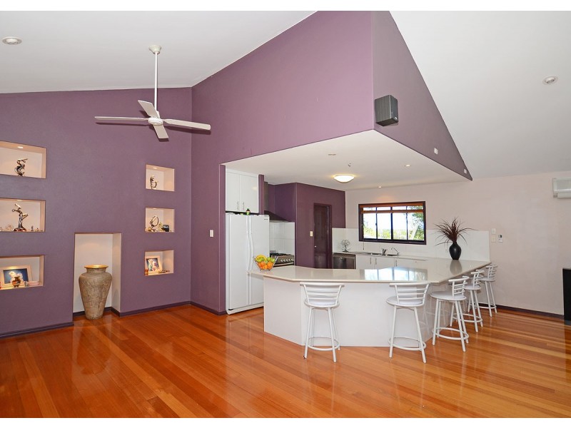 369 Doolong South Road, Nikenbah QLD 4655