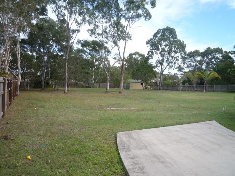 17 Southerden Street, Torquay QLD 4655