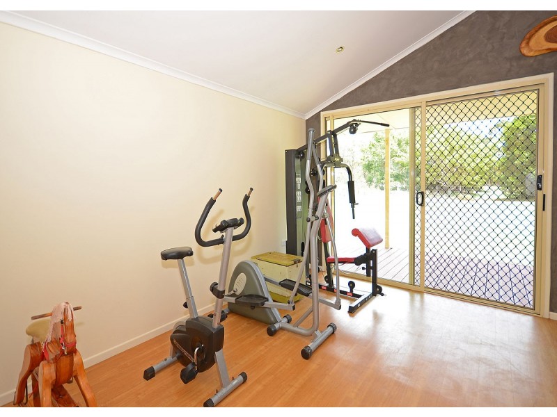 10 Paroo Court, Dundowran Beach QLD 4655