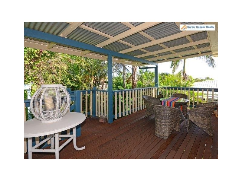 9 Barry Street, Torquay QLD 4655