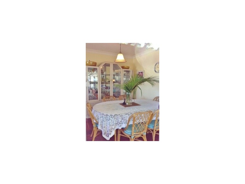 9 Barry Street, Torquay QLD 4655