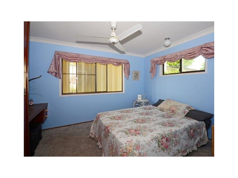 9 Barry Street, Torquay QLD 4655