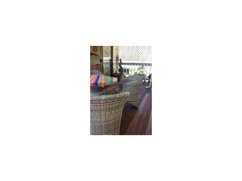 9 Barry Street, Torquay QLD 4655